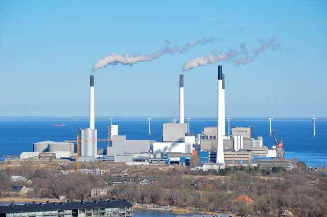Supporting district heating networks over four decades